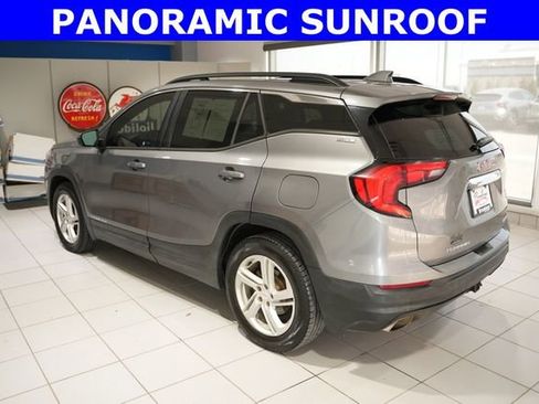 Used 2018 GMC Terrain SLE w/ Driver Convenience Package image 4