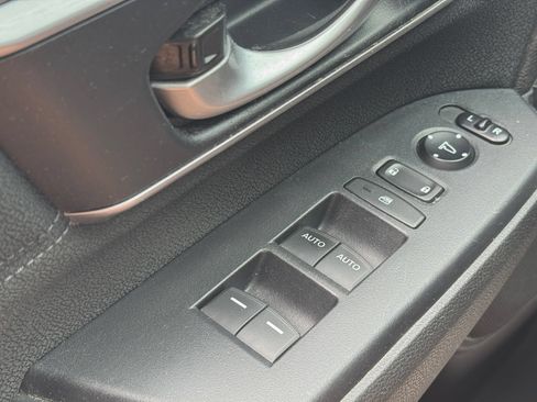 Used 2017 Honda CR-V EX image 18