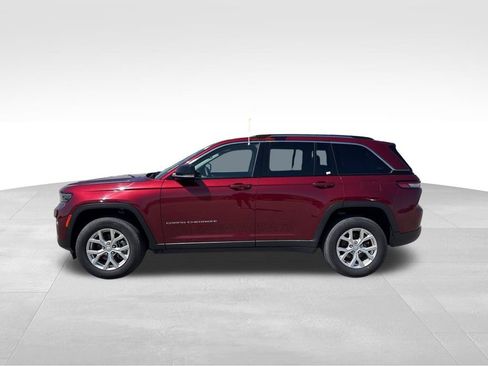 Used 2023 Jeep Grand Cherokee Limited AWD/4WD image 6