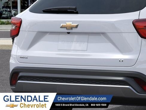 New 2026 Chevrolet Trax LT FWD image 14
