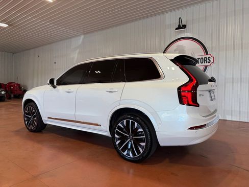 Used 2026 Volvo XC90 B5 Plus w/ Protection Package Premier AWD/4WD image 11