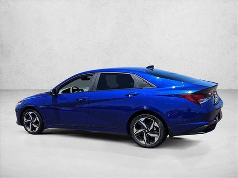 Certified 2023 Hyundai Elantra SEL w/ Convenience Package FWD image 6