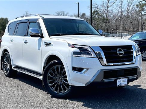 Used 2024 Nissan Armada Platinum w/ Captain's Chairs Package AWD/4WD image 34