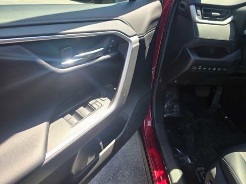 Used 2023 Toyota RAV4 Limited AWD/4WD image 21