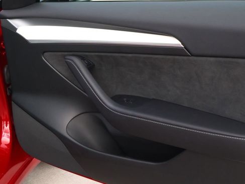 Used 2022 Tesla Model 3 Standard Range image 16