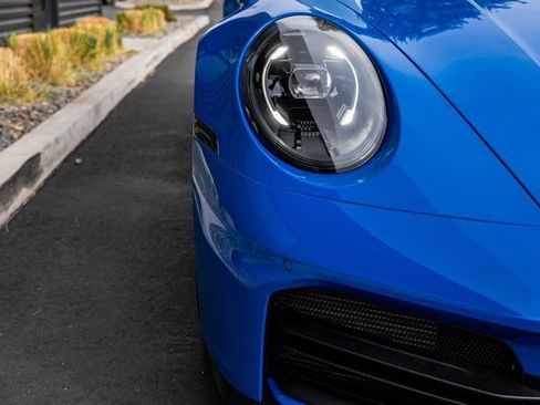 Used 2025 Porsche 911 Carrera image 7