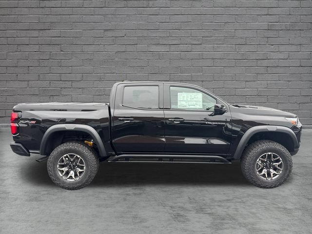 New 2026 Chevrolet Colorado ZR2 w/ Technology Package AWD/4WD image 8
