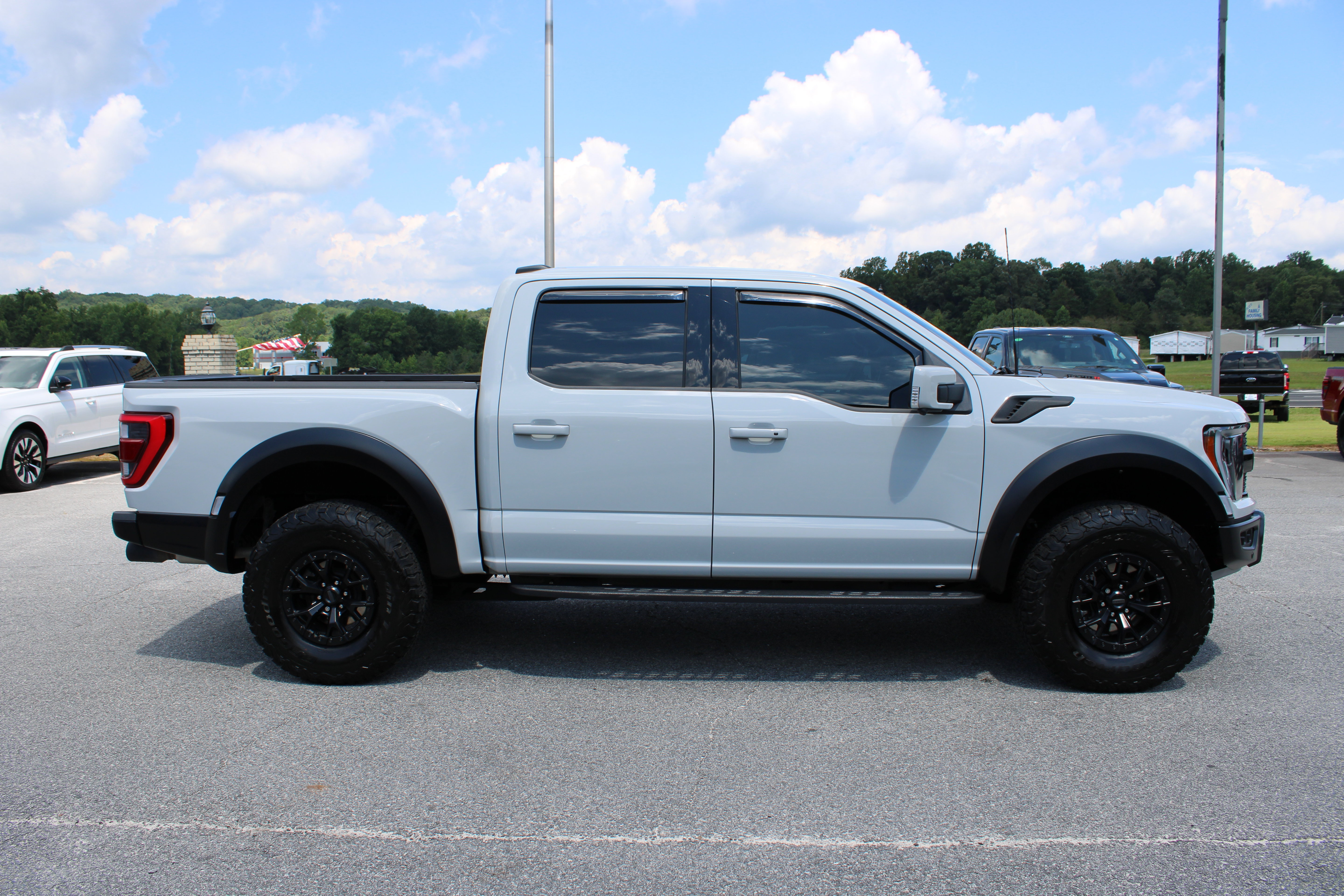 Used 2023 Ford F150 Raptor w/ Equipment Group 802A Raptor R AWD/4WD image 5