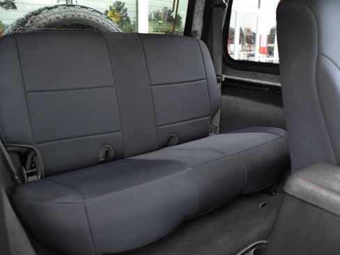 Used 2006 Jeep Wrangler X AWD/4WD image 20