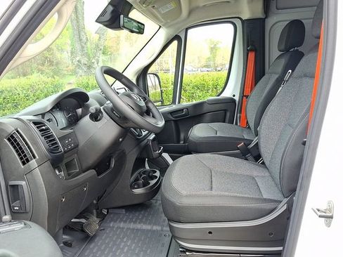 Used 2024 RAM ProMaster 2500 w/ Safety Group image 9