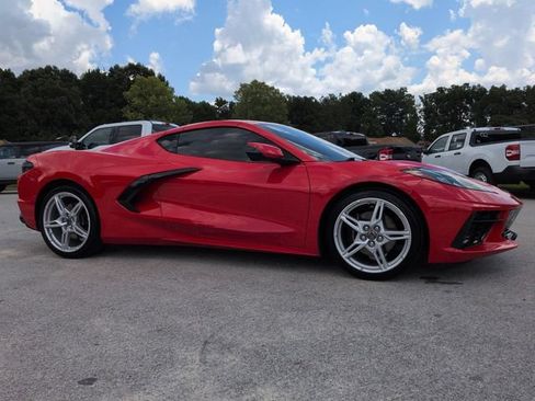 Used 2023 Chevrolet Corvette Stingray Coupe w/ 1LT RWD image 2