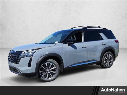 New 2026 Nissan Pathfinder Platinum image 1