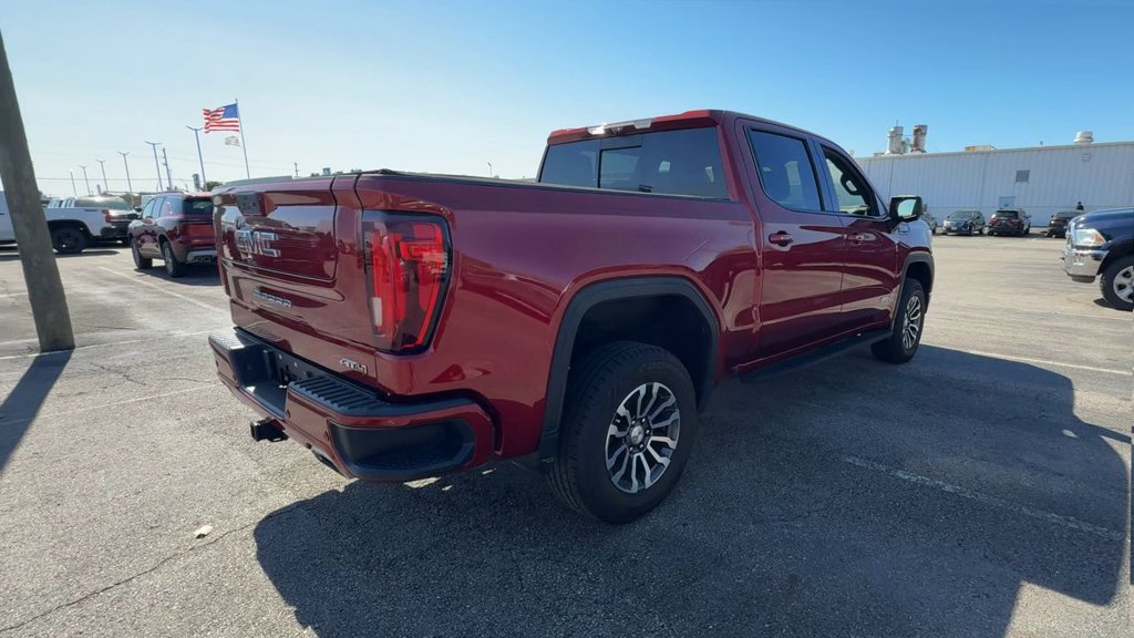 Used 2021 GMC Sierra 1500 AT4 w/ AT4 Premium Package AWD/4WD image 8