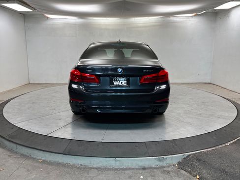 Used 2019 BMW 530i xDrive w/ Convenience Package image 4