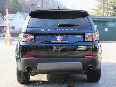 Used 2017 Land Rover Discovery Sport SE image 6