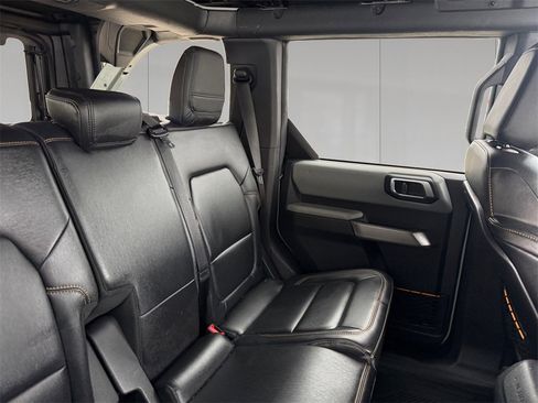 Used 2021 Ford Bronco Badlands image 18