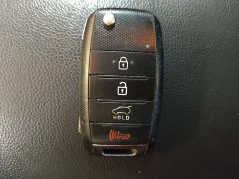 Used 2019 Kia Soul FWD image 32