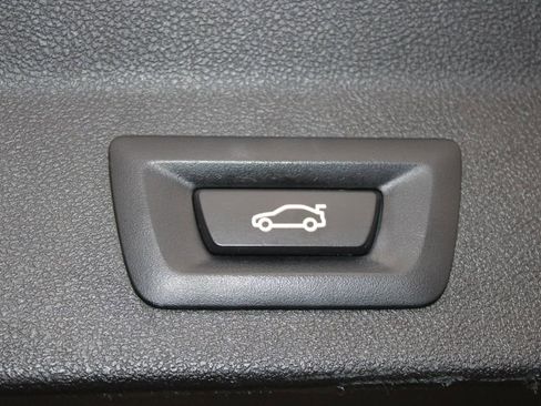 Used 2018 BMW X3 xDrive30i image 23