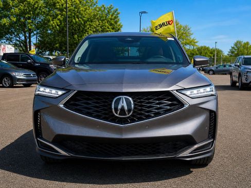 Used 2025 Acura MDX SH-AWD w/ Technology Package image 3