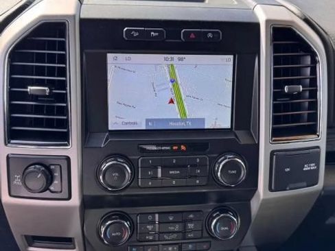 Used 2019 Ford F150 Lariat w/ FX4 Off-Road Package AWD/4WD image 12