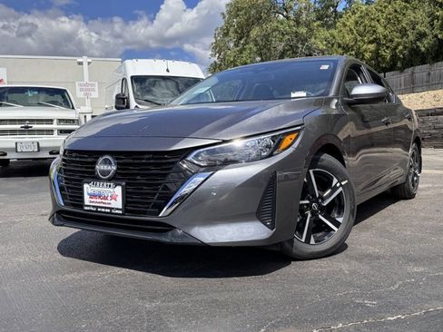 New 2025 Nissan Sentra SV w/ Trunk Package FWD image 27