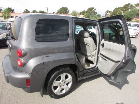 Used 2006 Chevrolet HHR LT image 14