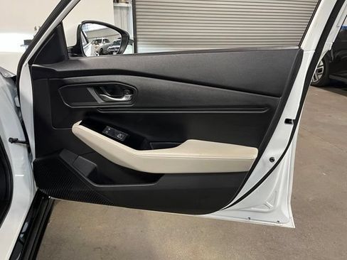 Used 2024 Honda Accord Touring image 13