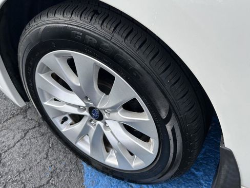 Used 2017 Subaru Legacy 2.5i w/ Alloy Wheel Package image 10