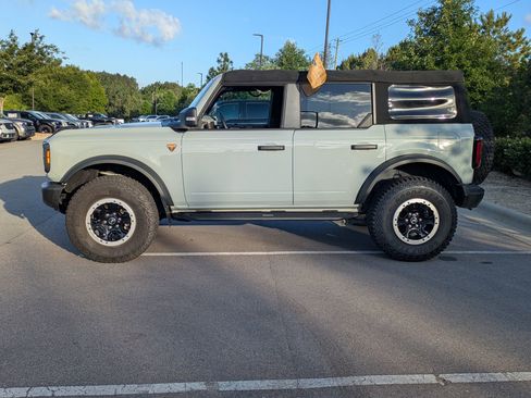 Certified 2022 Ford Bronco Badlands AWD/4WD image 7