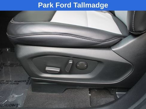 Used 2023 Ford Explorer XLT w/ Equipment Group 202A AWD/4WD image 12
