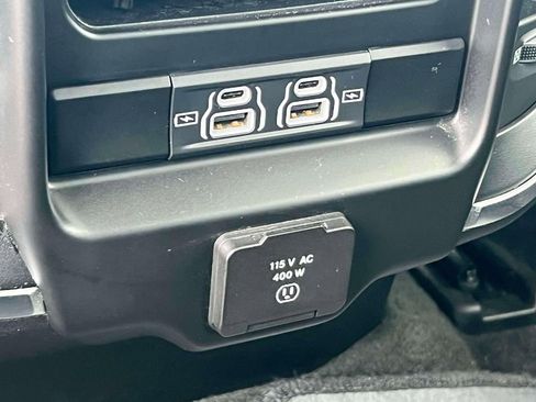 Used 2021 RAM 1500 Laramie AWD/4WD image 16