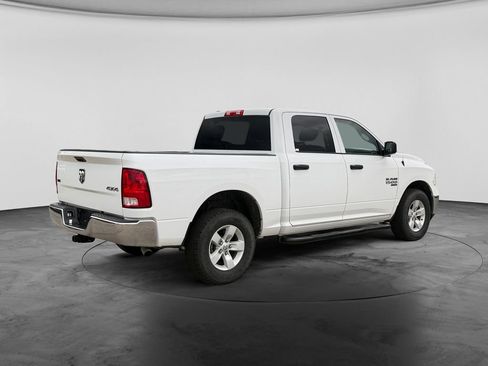 Used 2022 RAM 1500 Classic SLT AWD/4WD image 8