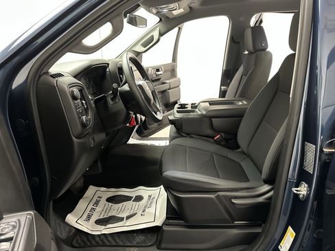 Used 2019 Chevrolet Silverado 1500 Custom w/ Custom Value Package image 19