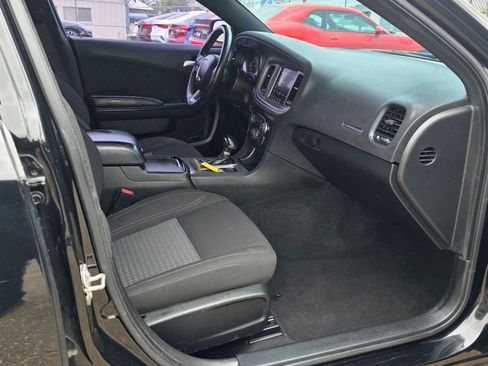 Used 2023 Dodge Charger SXT w/ Blacktop Package RWD image 15