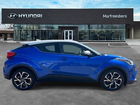 Used 2019 Toyota C-HR Limited FWD image 4