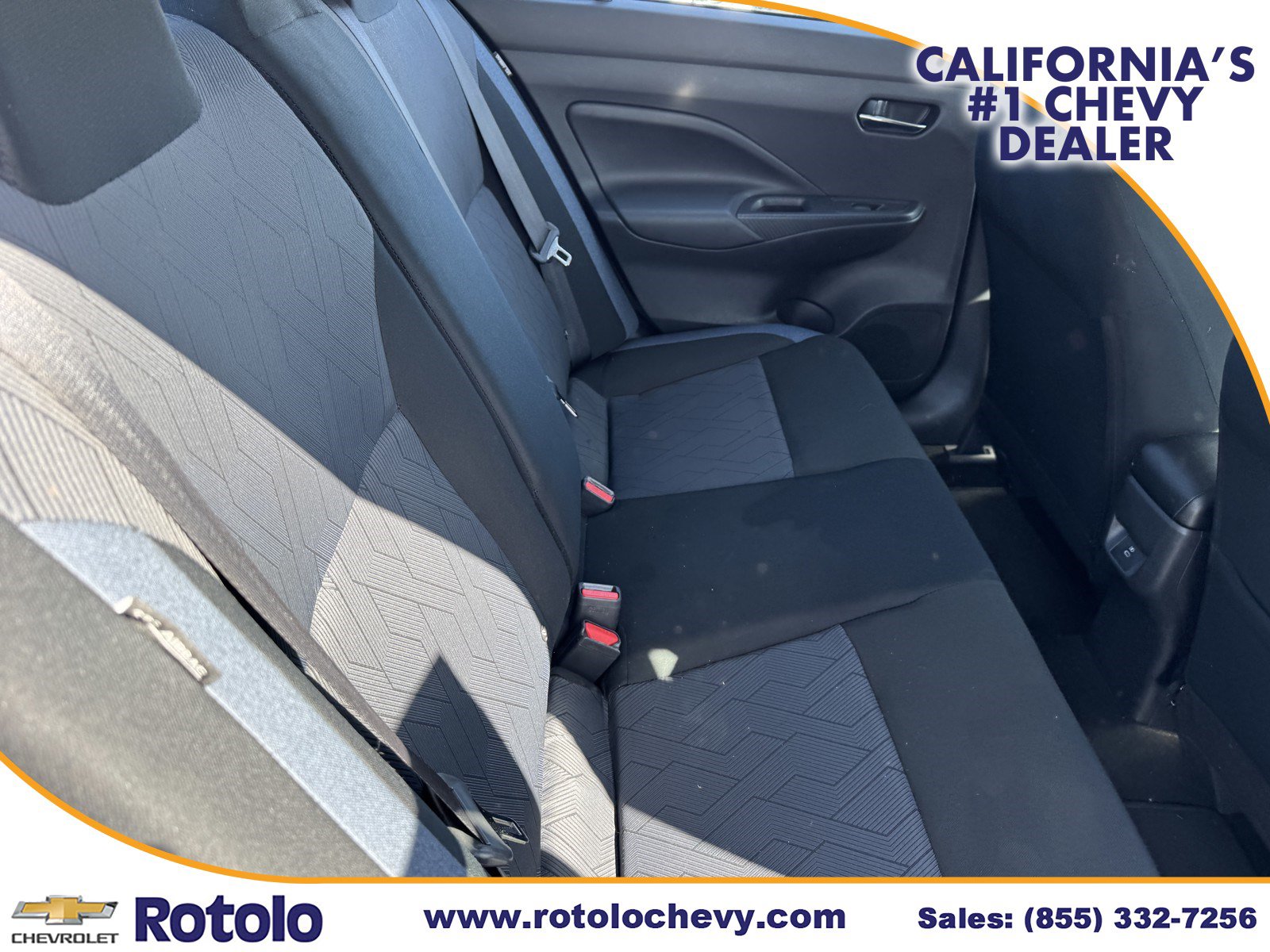 Used 2024 Nissan Versa SV FWD image 11