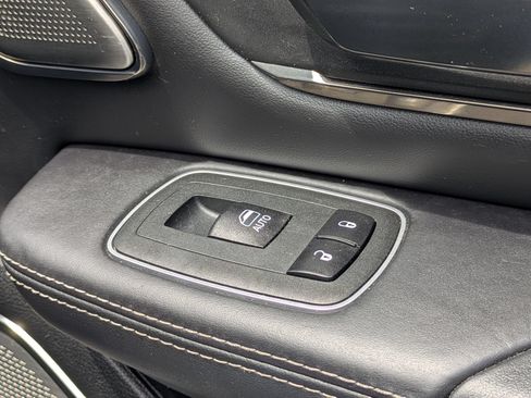 Used 2020 RAM 1500 Limited AWD/4WD image 40