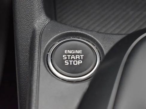 Used 2025 Kia K4 FWD image 28