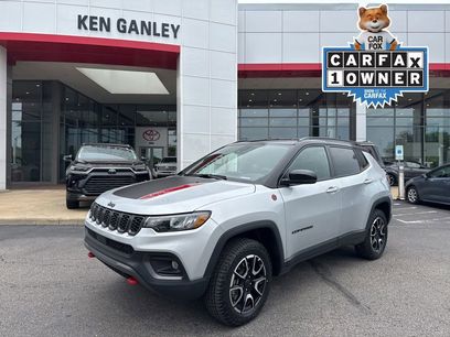Used 2025 Jeep Compass Trailhawk