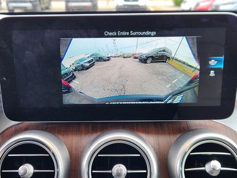 Used 2020 Mercedes-Benz GLC 300 4MATIC image 13