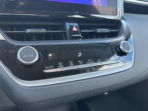 Used 2024 Toyota Corolla LE FWD image 27