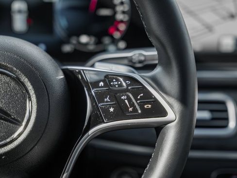 Certified 2025 Mercedes-Benz GLE 450e 4MATIC image 28