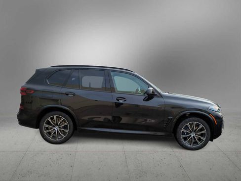 New 2026 BMW X5 M60i image 9