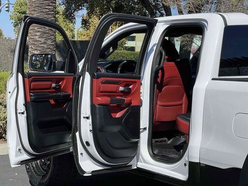 Used 2019 RAM 1500 Rebel AWD/4WD image 33