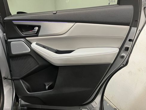 Certified 2025 Acura MDX SH-AWD w/ Technology Package image 18