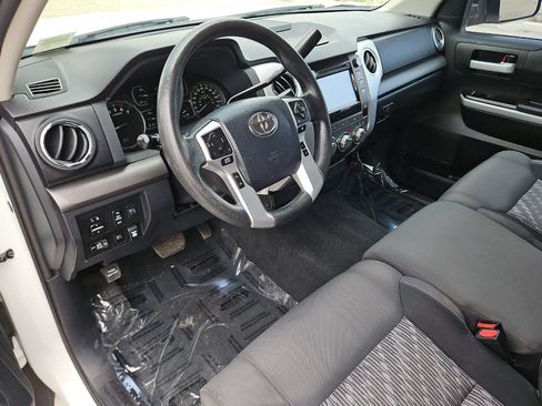 Certified 2019 Toyota Tundra SR5 RWD image 9