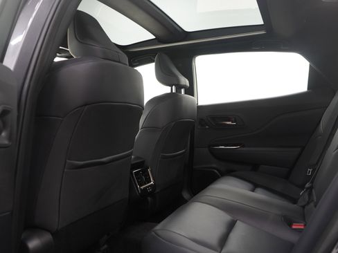 Used 2024 Toyota Crown Limited image 17