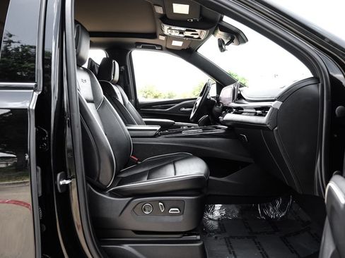 Used 2021 Cadillac Escalade ESV Sport w/ Driver Assist Tech Package AWD/4WD image 36
