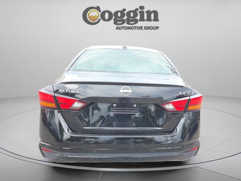 Used 2024 Nissan Altima 2.5 SV image 5