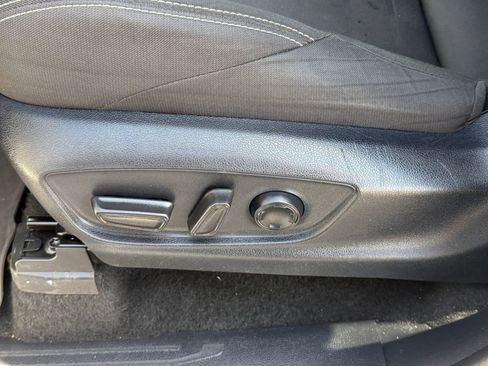 Used 2024 Toyota Tacoma TRD Sport w/ TRD Sport Upgrade Package image 14